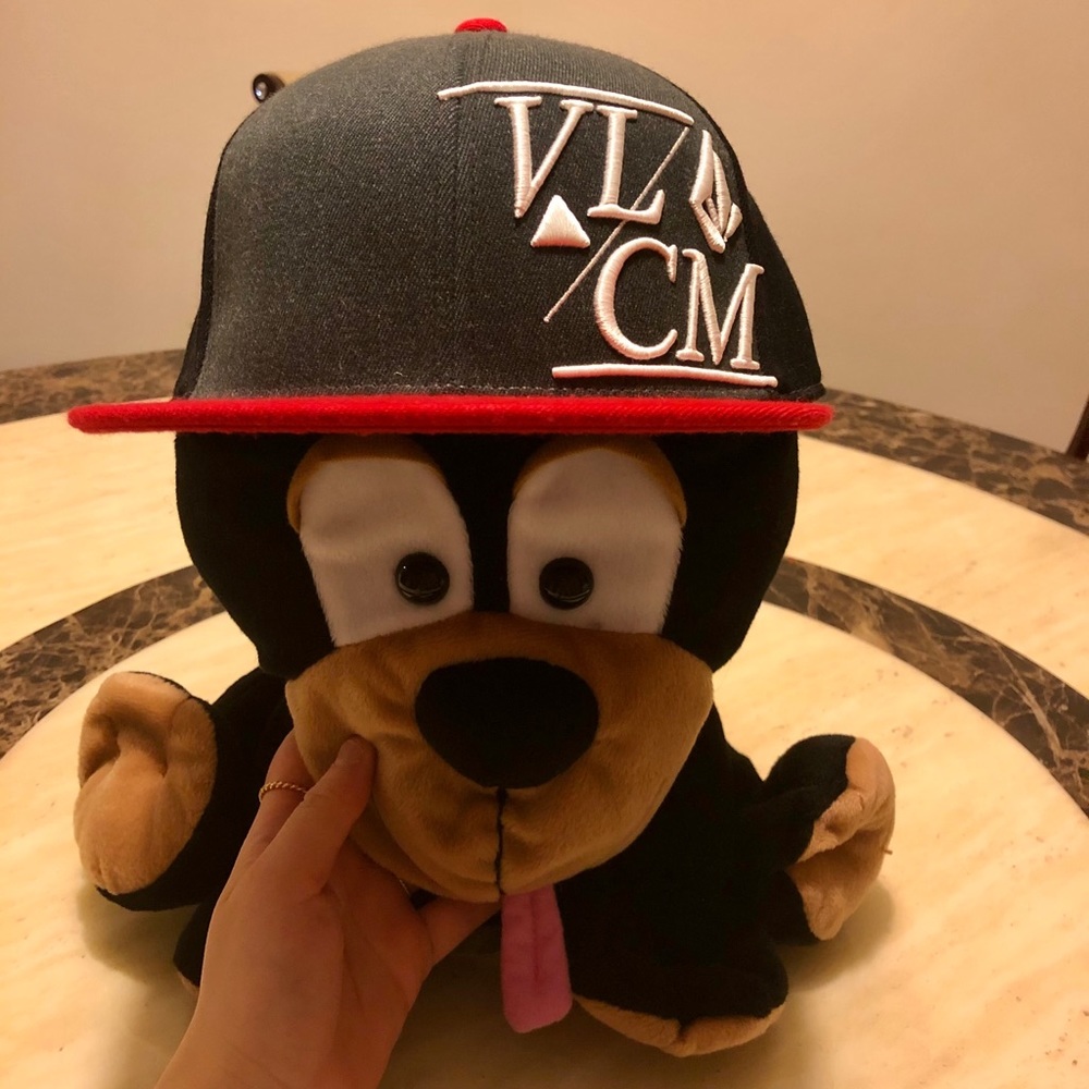 ✨3 for 60✨New Volcom Hat S